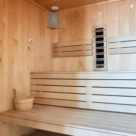 Front Aparments Piscina Incalzita Sauna Gym