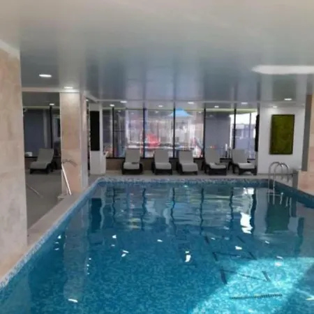 Front Aparments Piscina Incalzita Sauna Gym